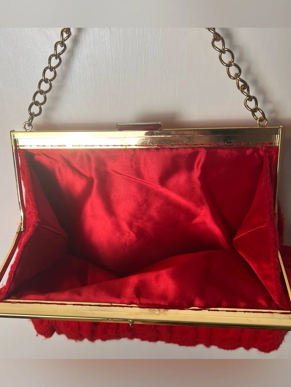 VTG Cable Knit Handbag‎ Red Brass Frame Chain Strap Clutch Purse 70s 80s